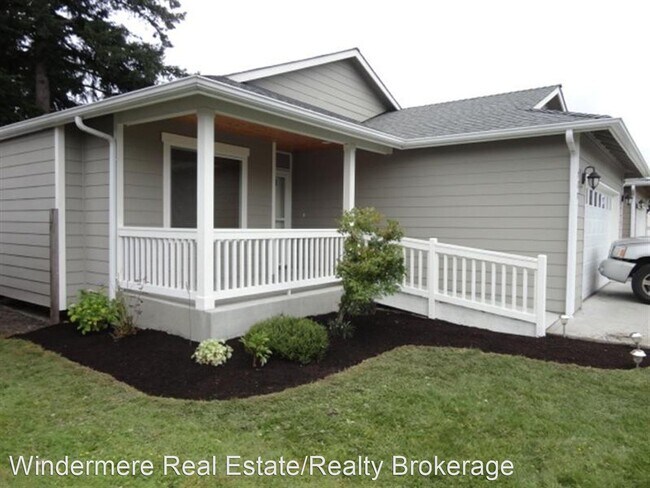 Building Photo - 3 br, 2 bath House - 717 Pecks Dr
