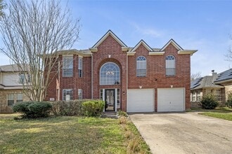 Building Photo - 2018 Waverly Glend Dr