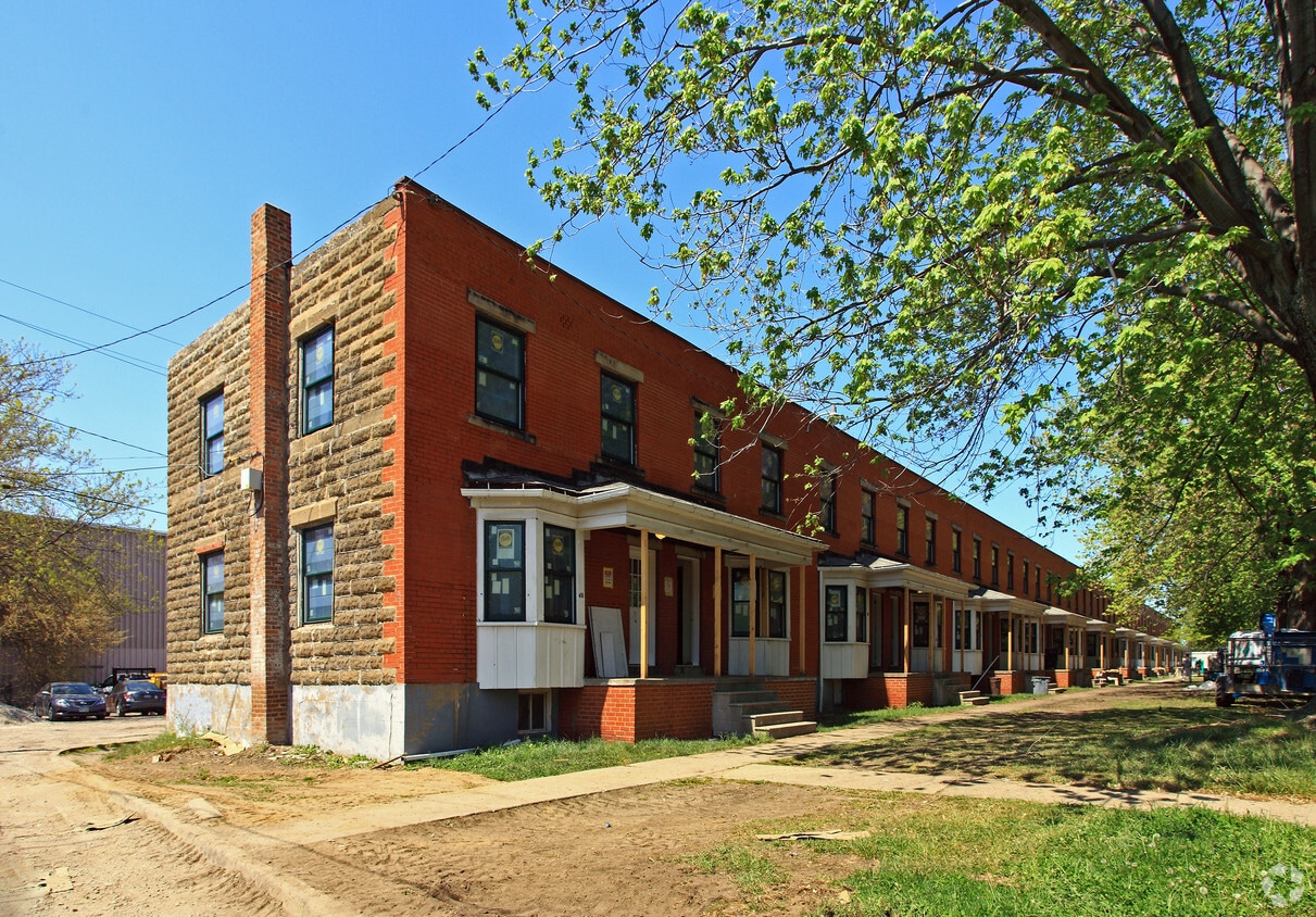 Primary Photo - Neal Terrace