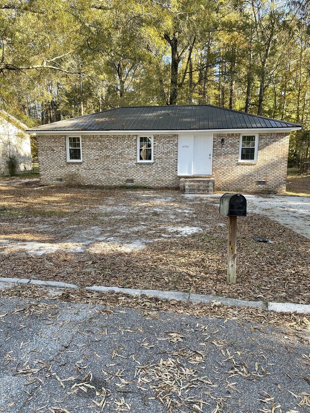 Primary Photo - 4336 Shorecrest Dr