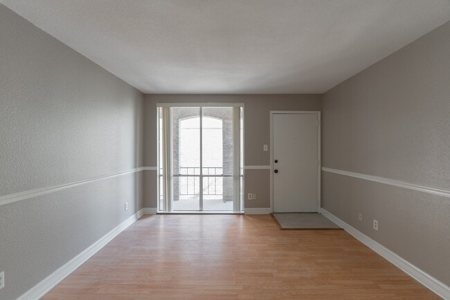 Foto del edificio - 4635 Wild Indigo St