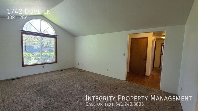 Foto del edificio - 1742 Dove Ln