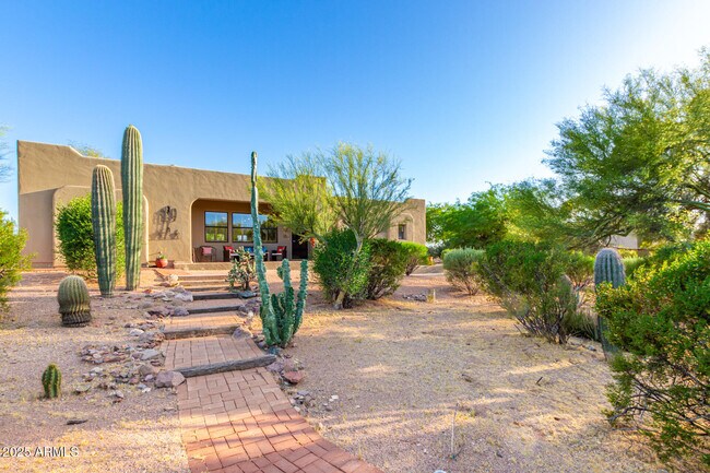 Building Photo - 10653 E Sleepy Hollow Trail