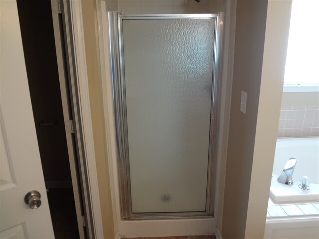 Foto del edificio - 5346 Ripplingbrook Way