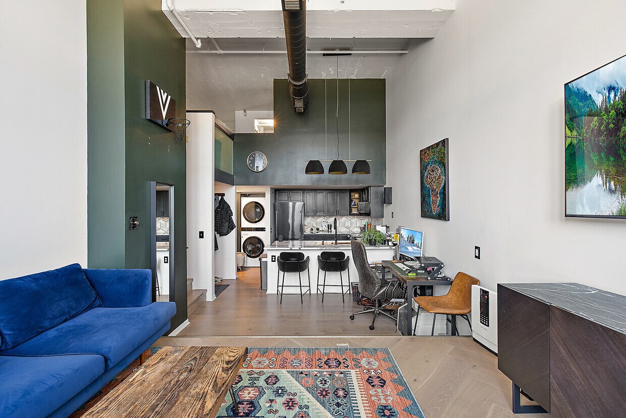 Foto principal - 4221 Cass Ave