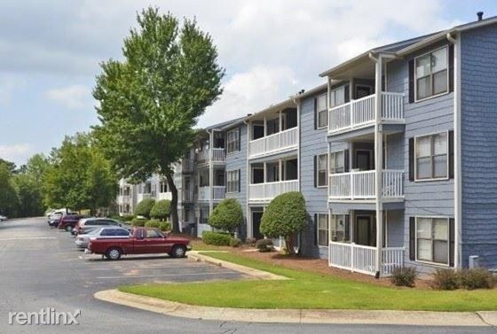Primary Photo - 50 Stoneview Dr SW