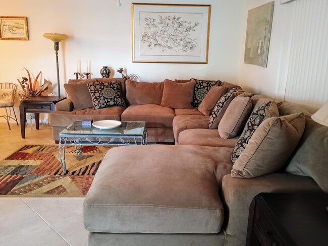 Foto del edificio - 14716 Canalview Dr