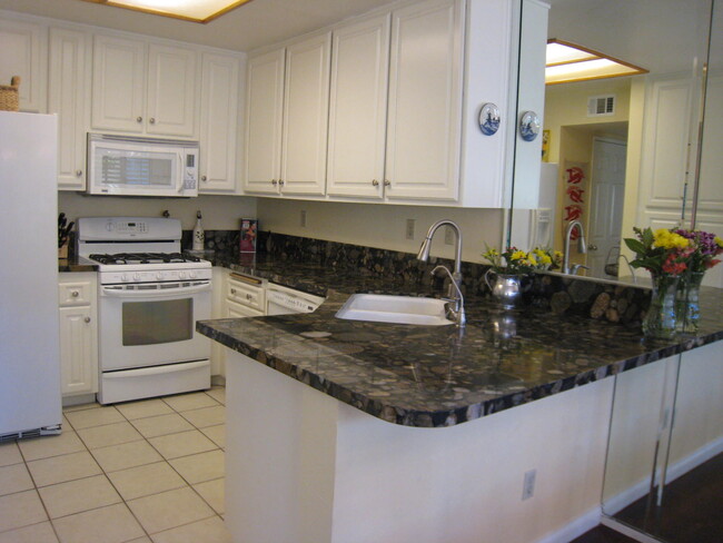 Foto del edificio - 4275 Las Virgenes Rd