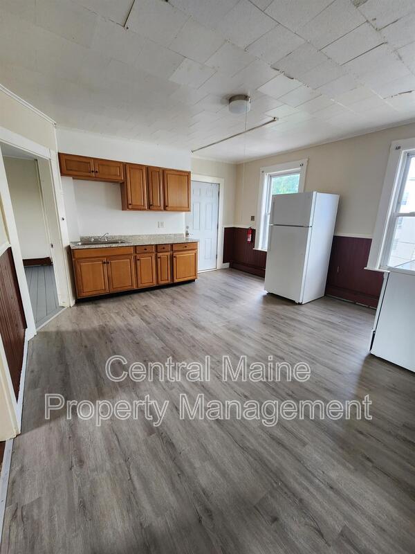 Building Photo - 53 River St