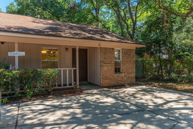 Building Photo - 4021 Valparaiso Blvd