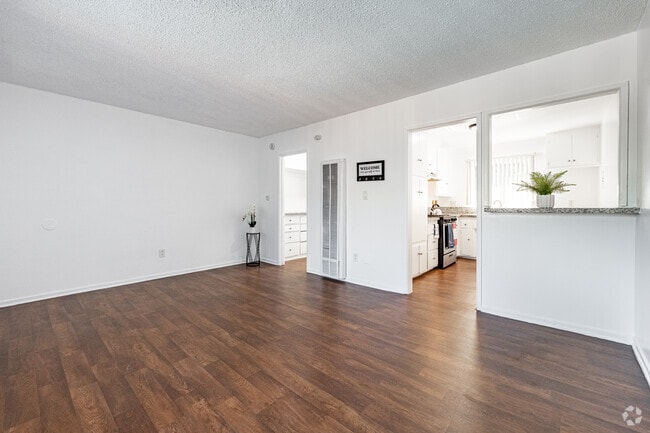 Estudio - 605 pies cuadrados - Sala de estar - Palm Gate Apartments