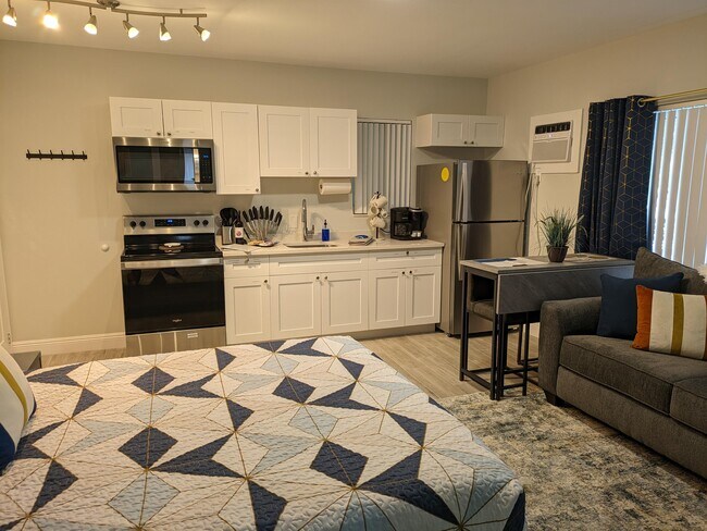 Foto del edificio - 2600 Middle River Dr