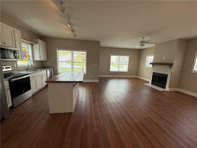 Building Photo - 519 Liberty Pk Dr