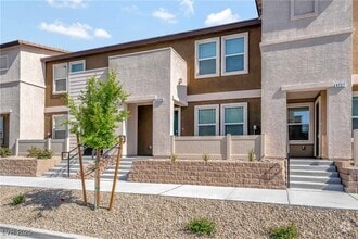 Building Photo - 3729 Celesta Vis Ave
