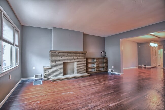 Foto del edificio - Charming 3 bed, 2 bath, south side flats h...
