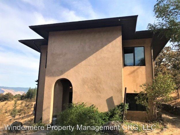 Building Photo - 4 br, 2.5 bath House - 1607 Catron Rd.