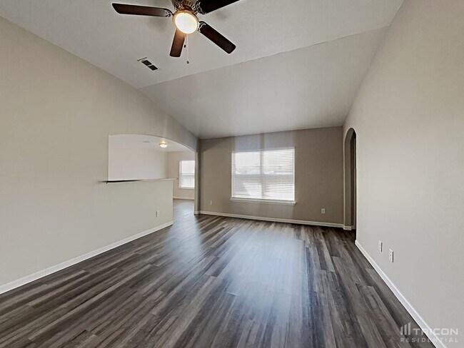 Foto del edificio - 14210 Bridgeview Ln