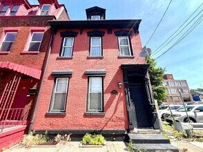 Building Photo - 1815 Locust St