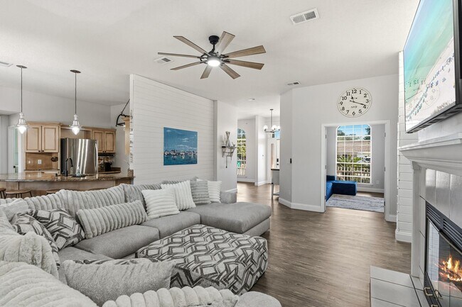 Foto del edificio - 329 Sailfish Cir