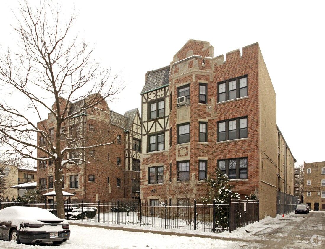 Building Photo - 1519 West Farwell Avenue