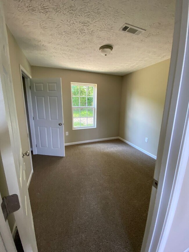 Foto del edificio - Single Family Home in White Pine TN