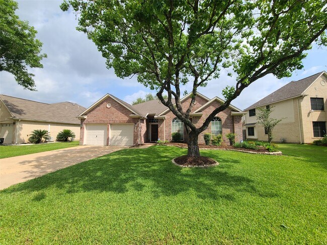 Foto del edificio - 9630 Green Valley Ln