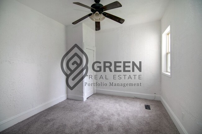 Building Photo - 3 bed/2 bath home for rent in Kankakee IL