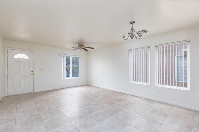 Building Photo - 275 Calvino Ave