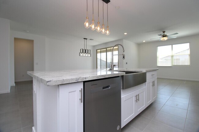 Building Photo - 16067 W El Cortez Pl