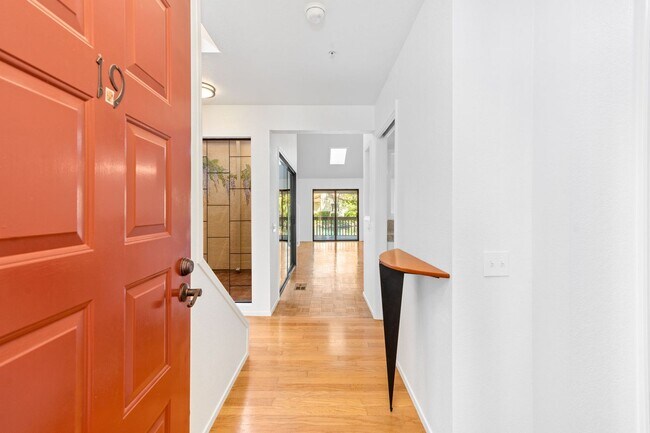 Building Photo - 2 bed 2.5 bath condo w/ bonus loft in 55+ ...