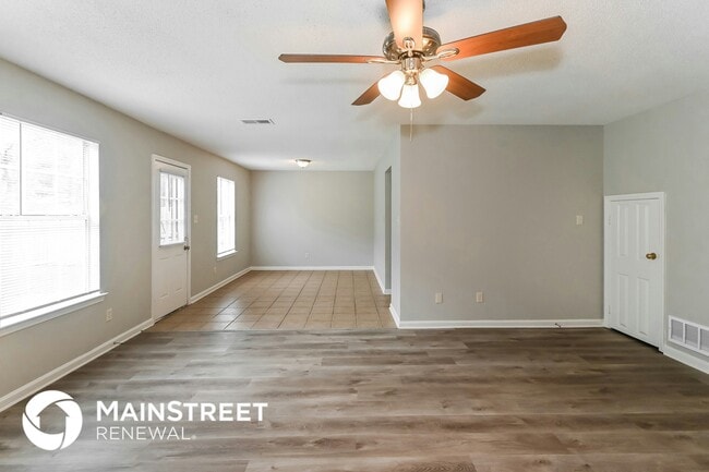 Foto del edificio - 4838 Mistic Lake Dr