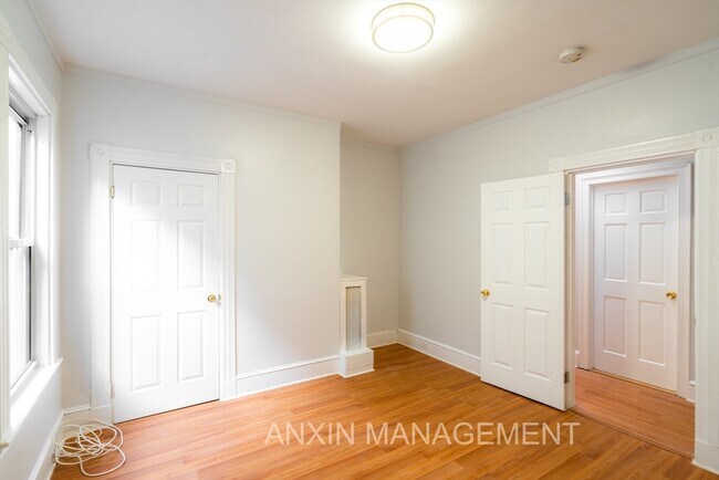 Foto del edificio - 298 Brookline St