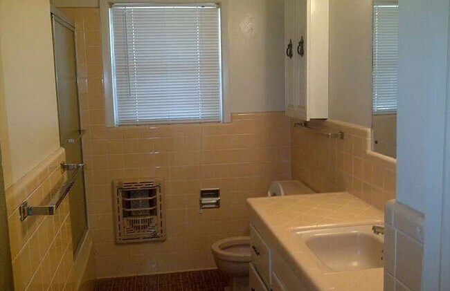 Building Photo - 1614 George Bush Dr