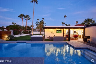Building Photo - 6612 E Presidio Rd