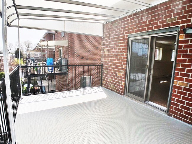 Foto del edificio - 3 br, 2 bath Duplex - 2245 Ryder St