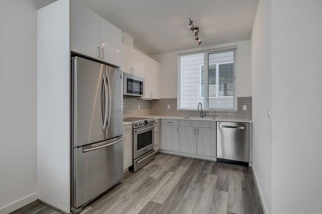 Foto del edificio - Modern & Bright Seattle 4 Bed Townhome!