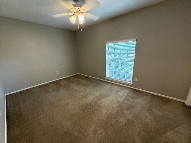 Foto del edificio - 10126 Fernstone Ln