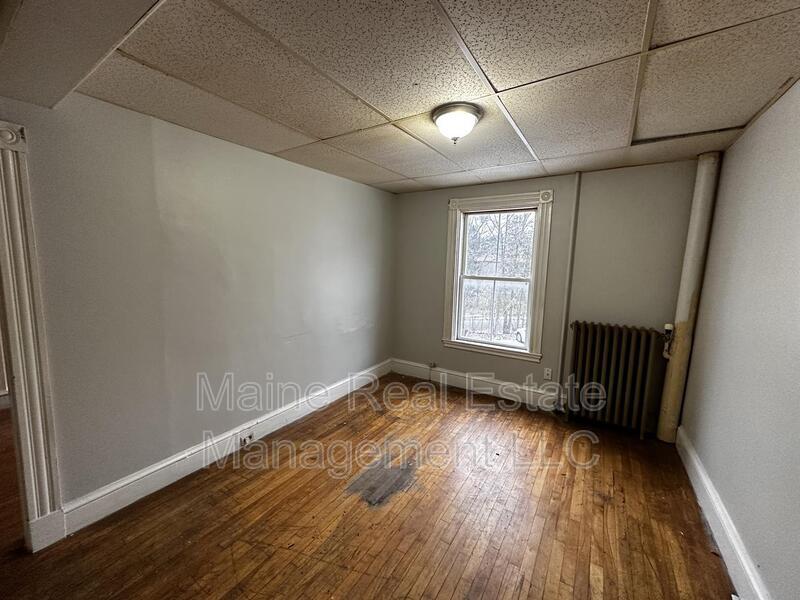 591 Main St Unit 9, Bangor, ME 04401 Condo for Rent in Bangor, ME
