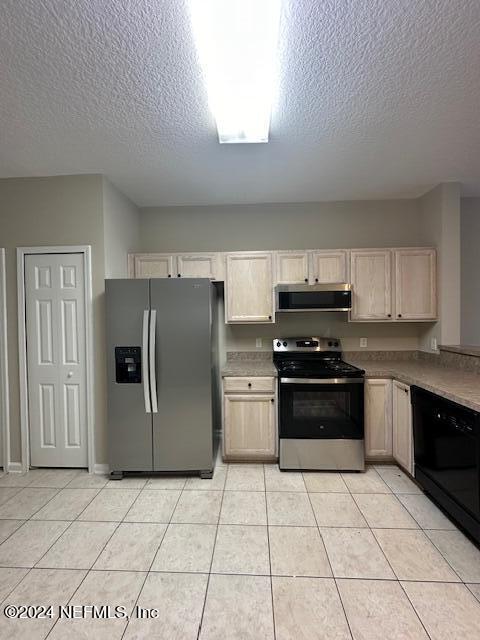 Foto del edificio - 740 Middle Branch Way