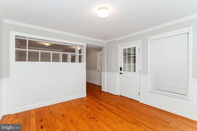 Building Photo - 7877 Dogue Indian Cir