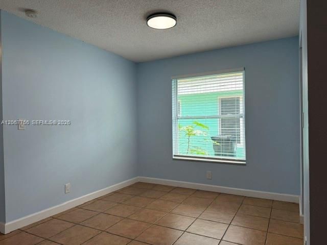 Foto del edificio - 516 SW 14th Ct