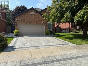 Building Photo - 52 Burgby Ave