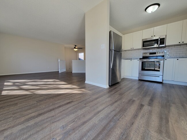 Building Photo - 3300 Whalers Ln NW