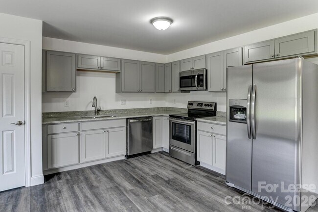Foto del edificio - 167 Quinn Hill Ln