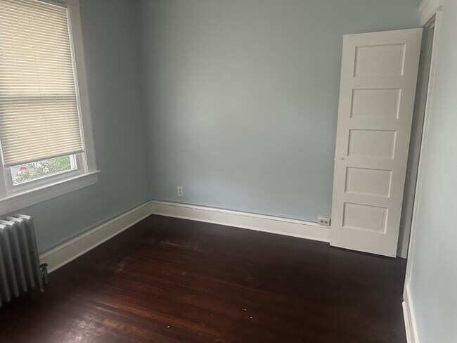 Foto del edificio - 1533 Isherwood St NE