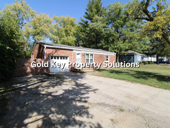 Building Photo - MUNCIE 2 BR 1 BA House with Central Air an...