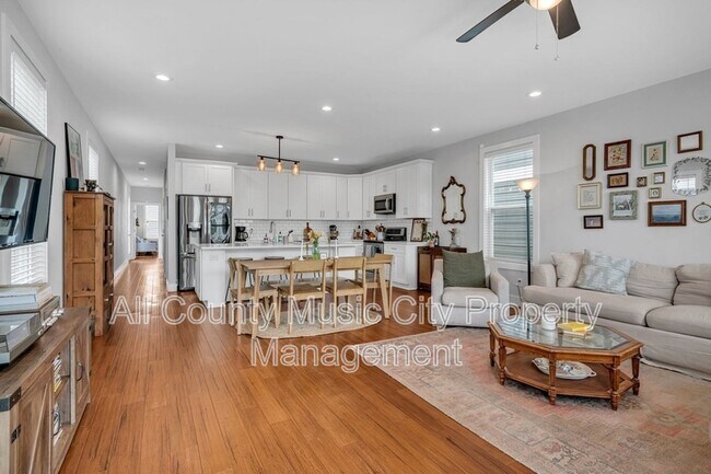 Photo - 5906 Morrow Rd Apartment