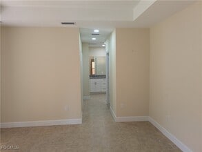 Building Photo - 1034 Chauncey Ave