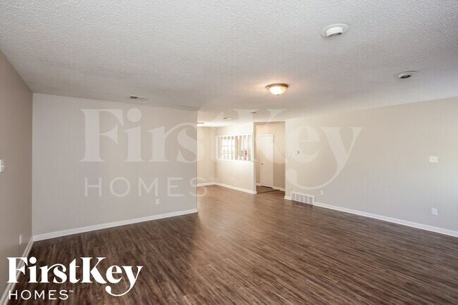 Building Photo - 6756 Burlingame Dr