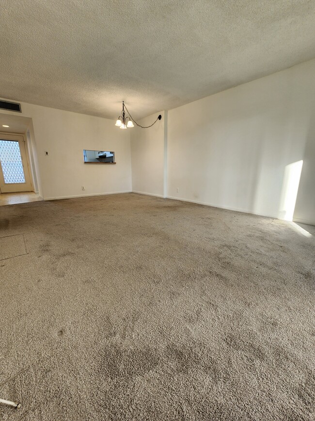 Building Photo - 3341 NW 47th Ter